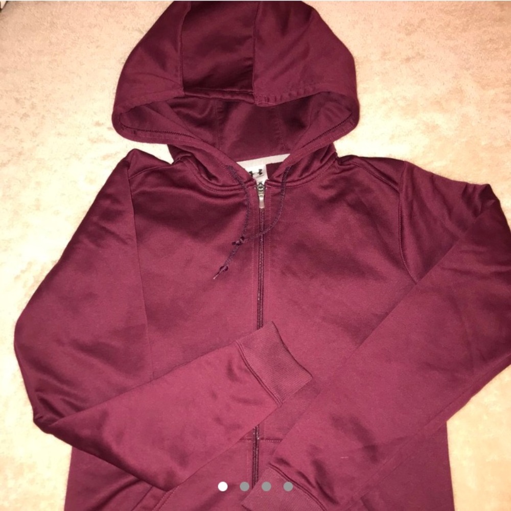 Under Armour burgundy sweatshirt
